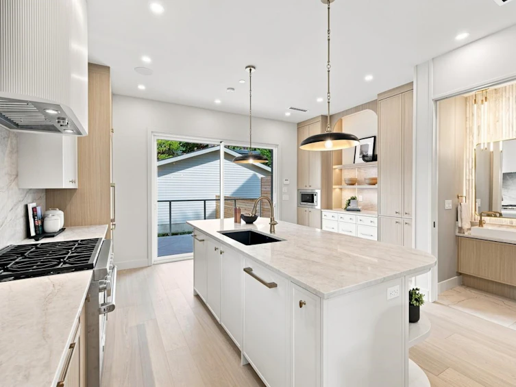 3549 W 38th Avenue, Vancouver, BC, V6N 2X9 - 12