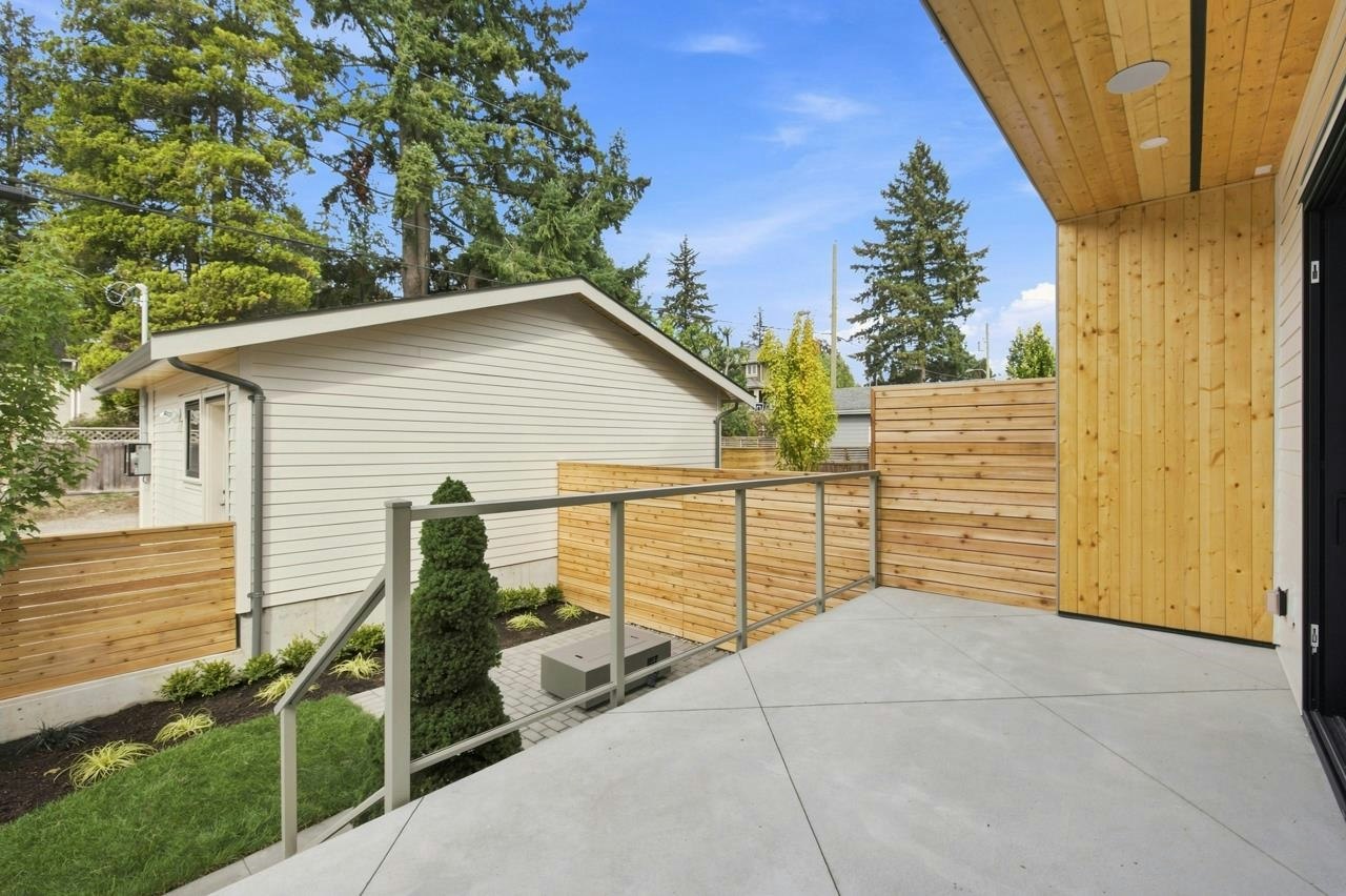 3549 W 38th Avenue, Vancouver, BC, V6N 2X9 - 38