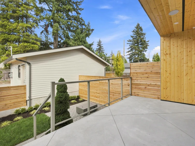 3549 W 38th Avenue, Vancouver, BC, V6N 2X9 - 38