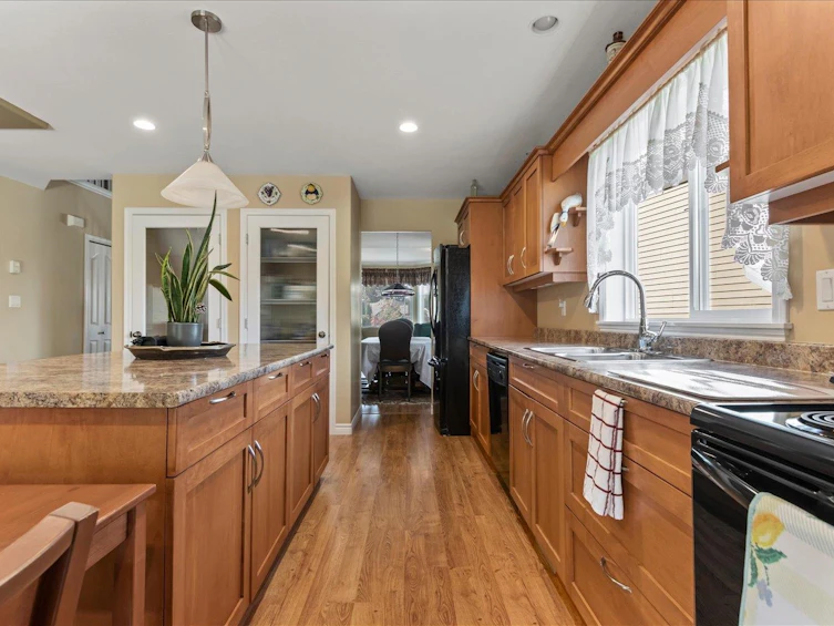 46517 Armstrong Place, Chilliwack, BC, V2R 5W4 - 10