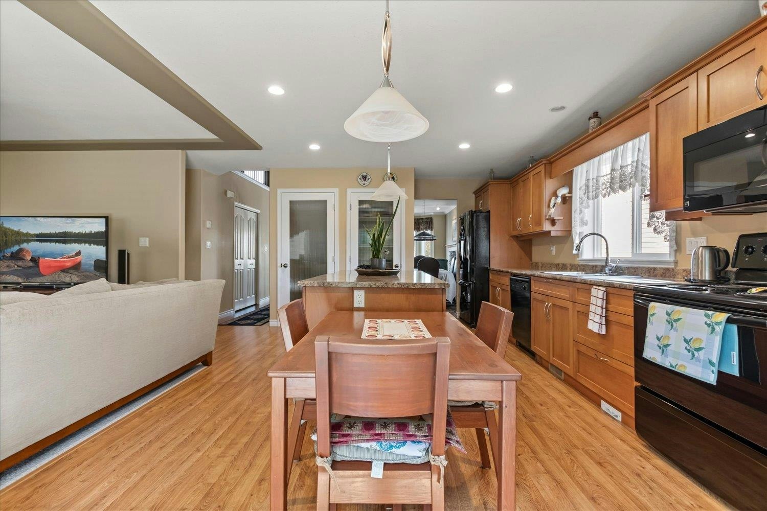 46517 Armstrong Place, Chilliwack, BC, V2R 5W4 - 9