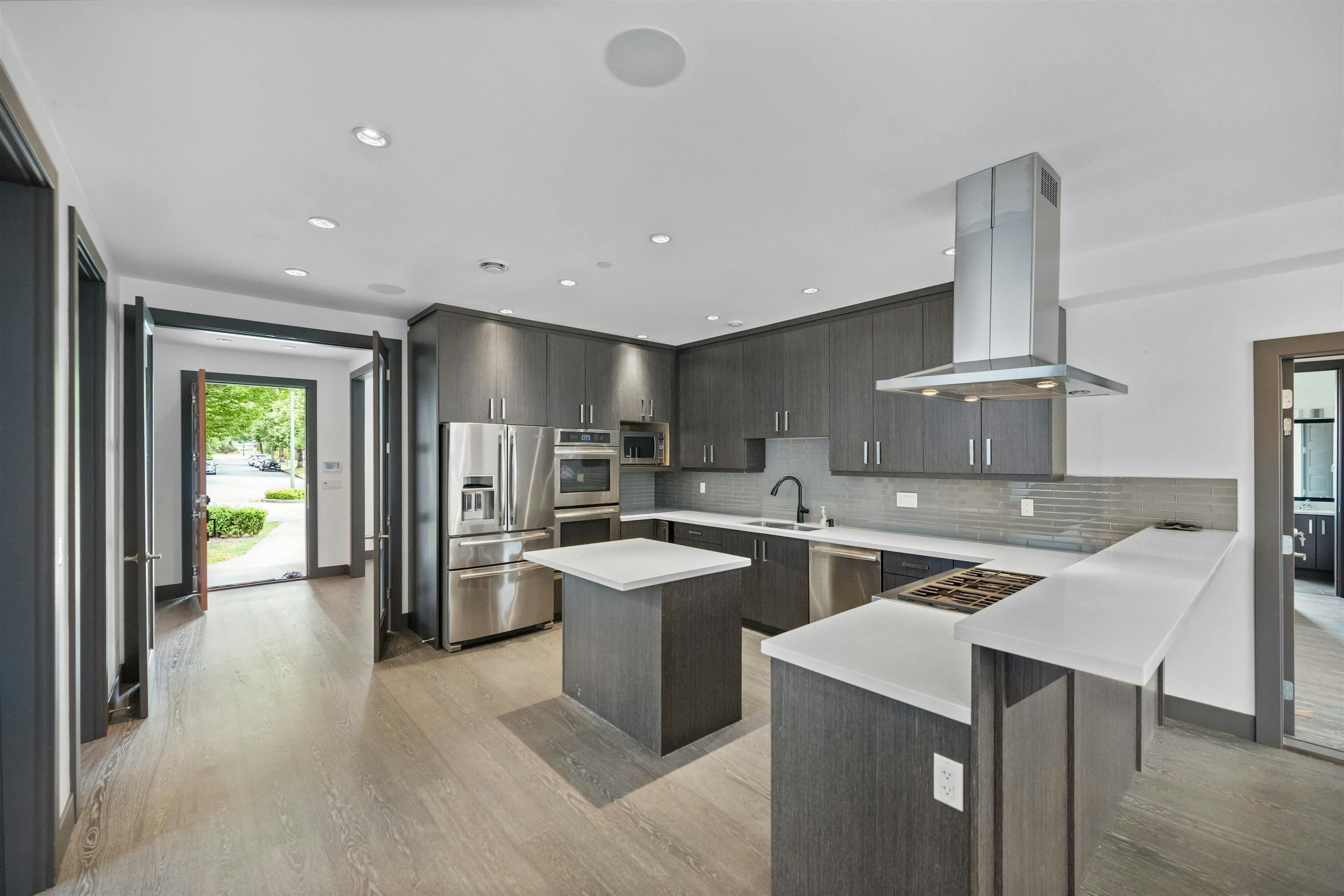 7493 Gatineau Place - 4