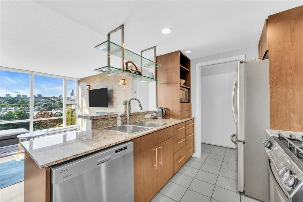 705-583 Beach Crescent, Vancouver, BC, V6Z 3E6 - 6