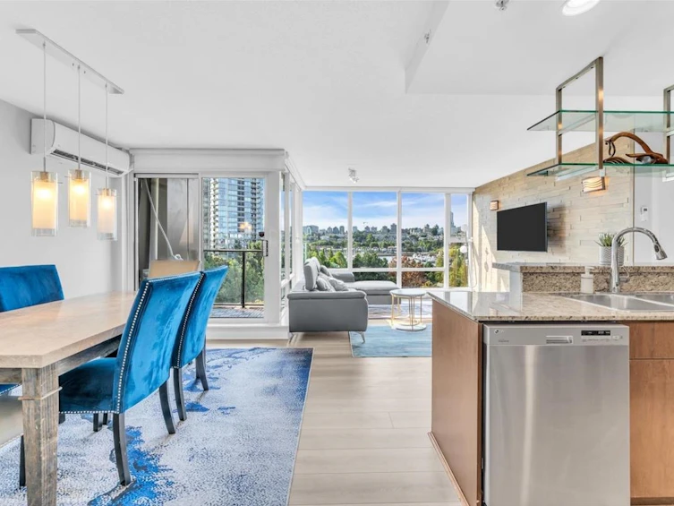 705-583 Beach Crescent, Vancouver, BC, V6Z 3E6 - 2
