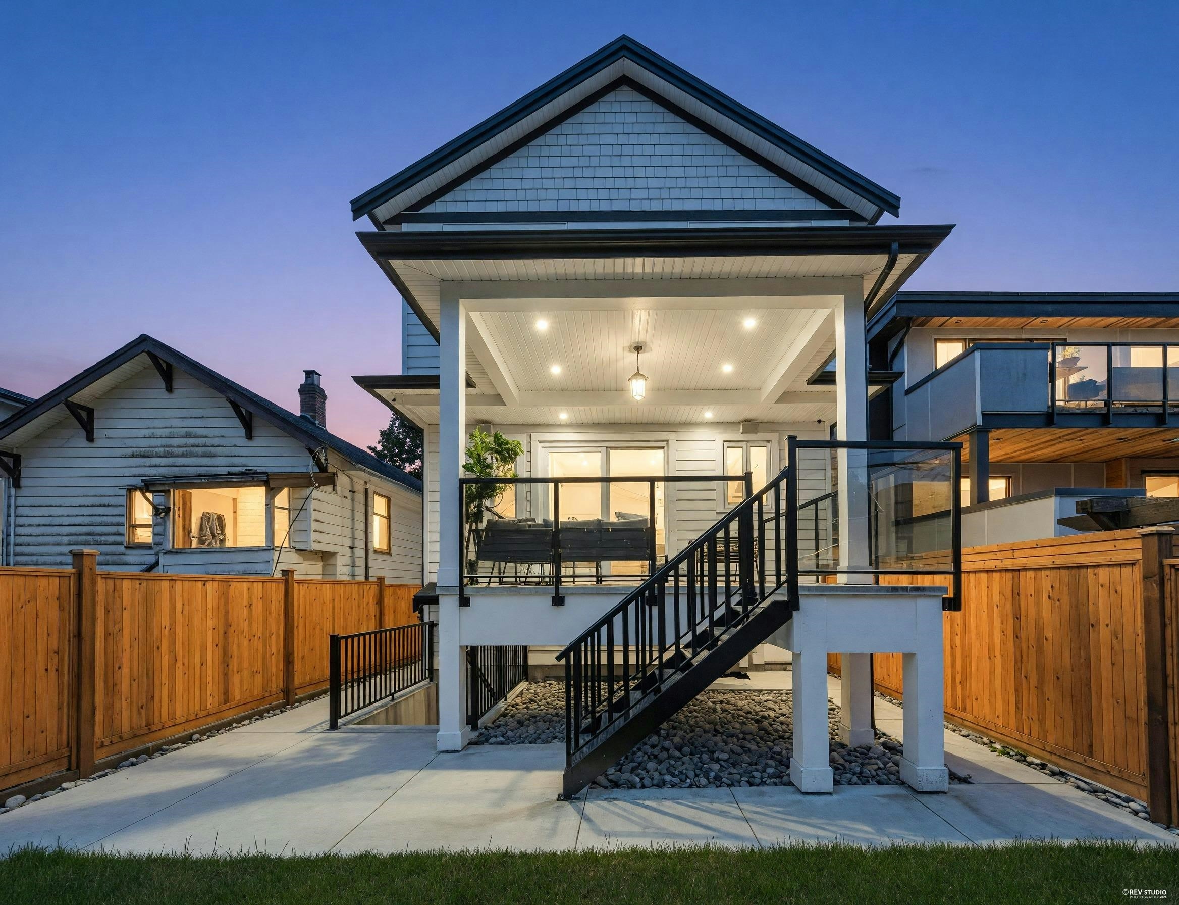 2743 Mcgill Street, Vancouver, BC, V5K 1H4