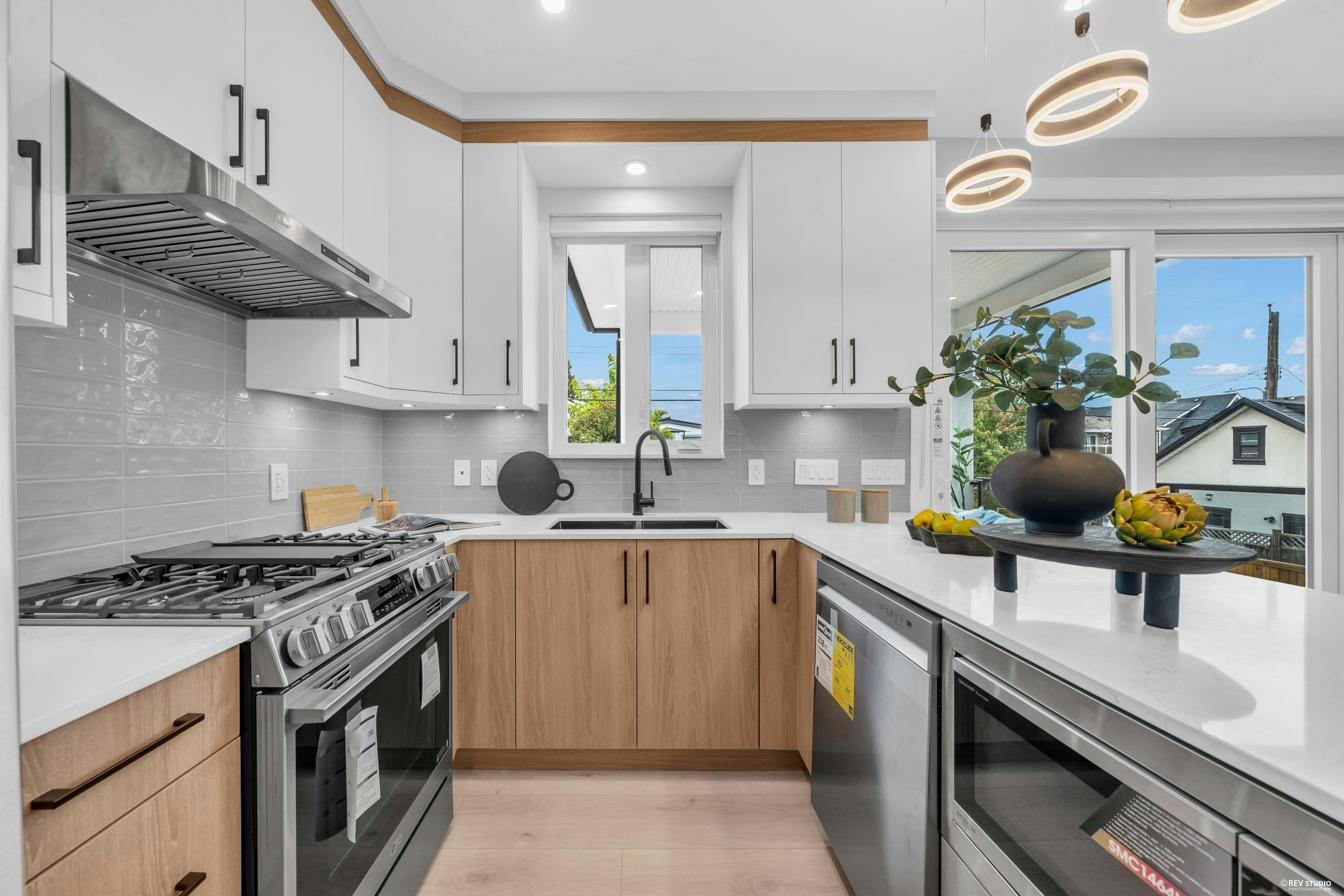 2743 Mcgill Street, Vancouver, BC, V5K 1H4 - 10