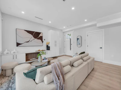 2743 Mcgill Street - 3