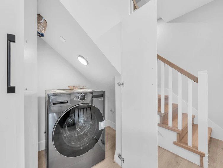2743 Mcgill Street, Vancouver, BC, V5K 1H4 - 15