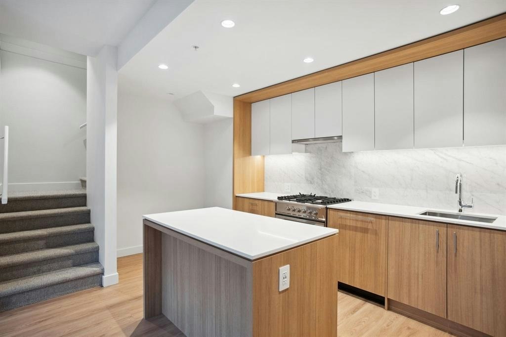 5xx-6085 Irmin Street, Burnaby, BC, V5J 0J7 - 7