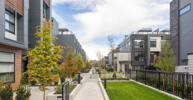 5xx-6085 Irmin Street, Burnaby, BC, V5J 0J7
