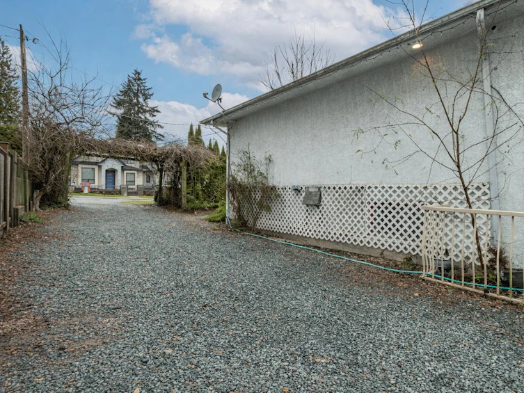 4856 Smith Avenue, Burnaby, BC, V5G 2W4 - 4
