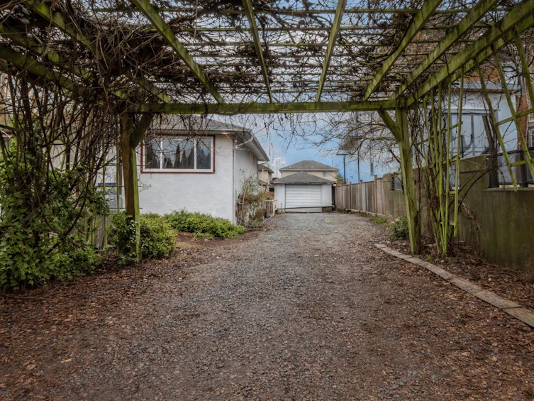 4856 Smith Avenue, Burnaby, BC, V5G 2W4 - 7