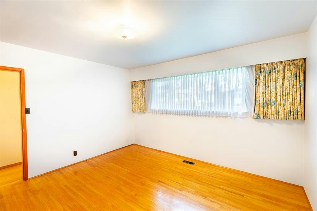 5482 Rhodes Street, Vancouver, BC, V5R 3N9 - 14