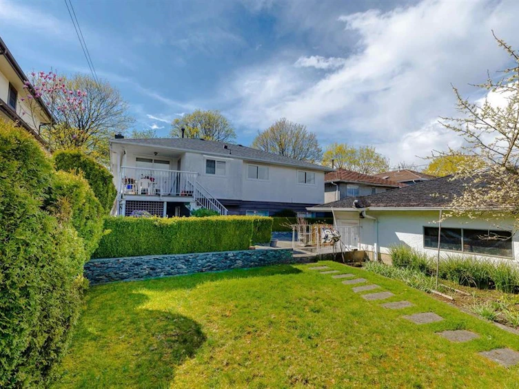 5482 Rhodes Street, Vancouver, BC, V5R 3N9 - 22