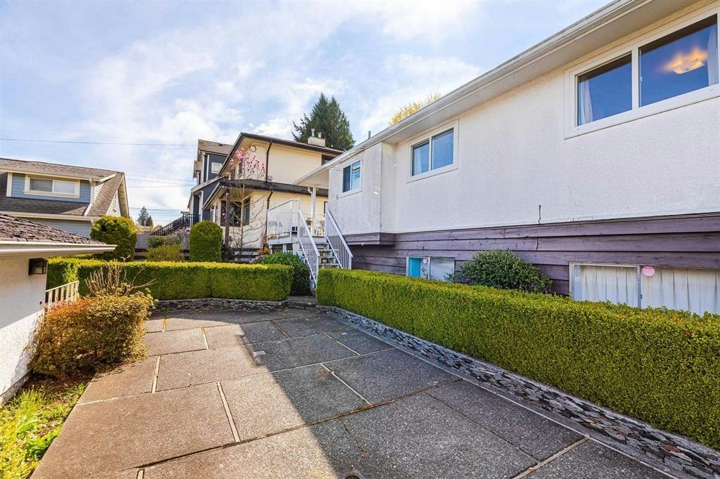 5482 Rhodes Street, Vancouver, BC, V5R 3N9 - 18