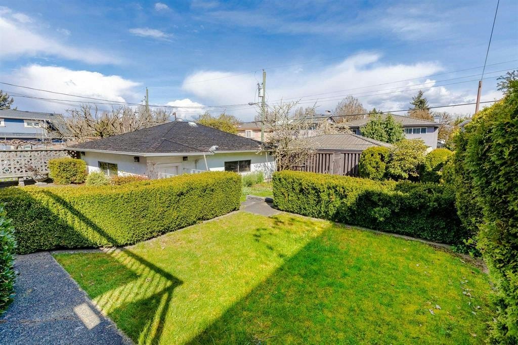 5482 Rhodes Street, Vancouver, BC, V5R 3N9 - 20