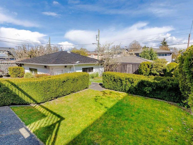 5482 Rhodes Street, Vancouver, BC, V5R 3N9 - 20