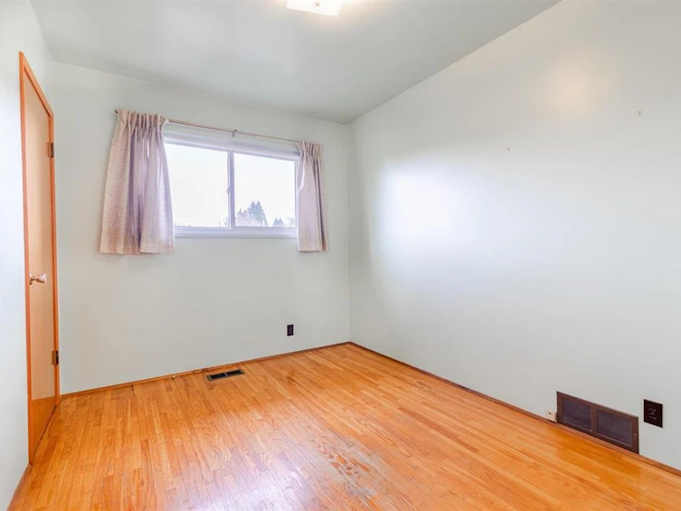 5482 Rhodes Street, Vancouver, BC, V5R 3N9 - 12