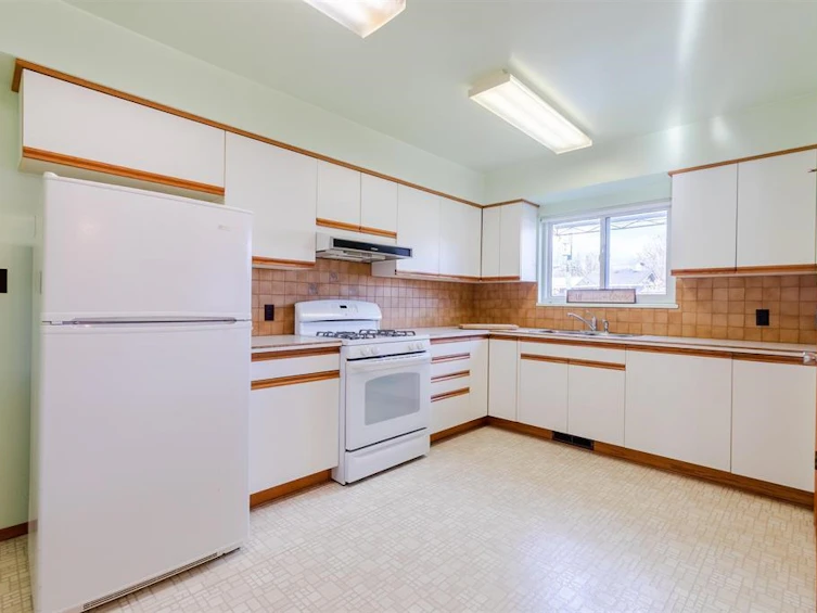5482 Rhodes Street, Vancouver, BC, V5R 3N9 - 29
