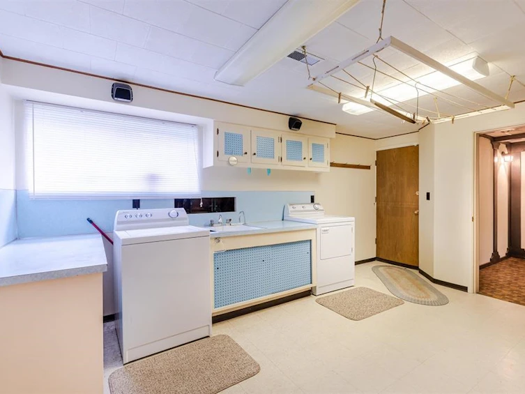 5482 Rhodes Street, Vancouver, BC, V5R 3N9 - 32
