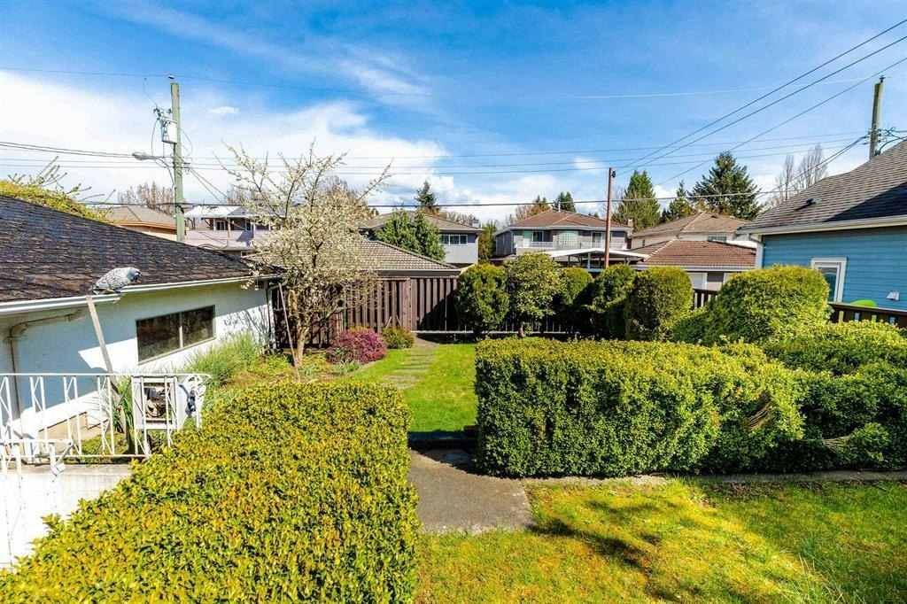 5482 Rhodes Street, Vancouver, BC, V5R 3N9 - 21