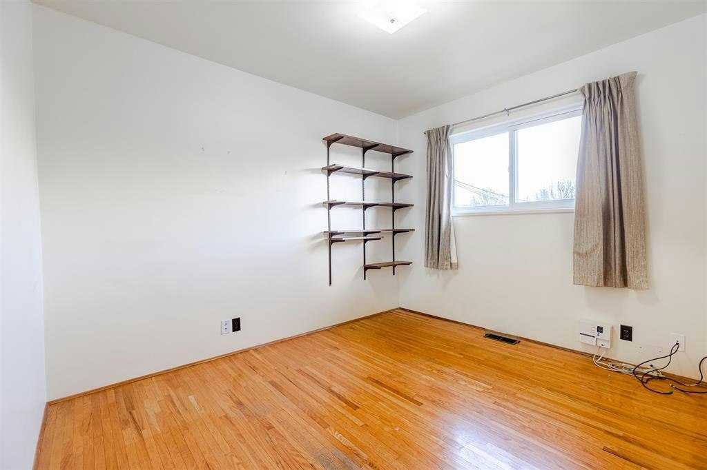 5482 Rhodes Street, Vancouver, BC, V5R 3N9 - 13