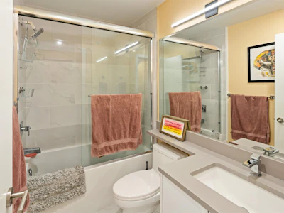 213-37808 Third Avenue - 4