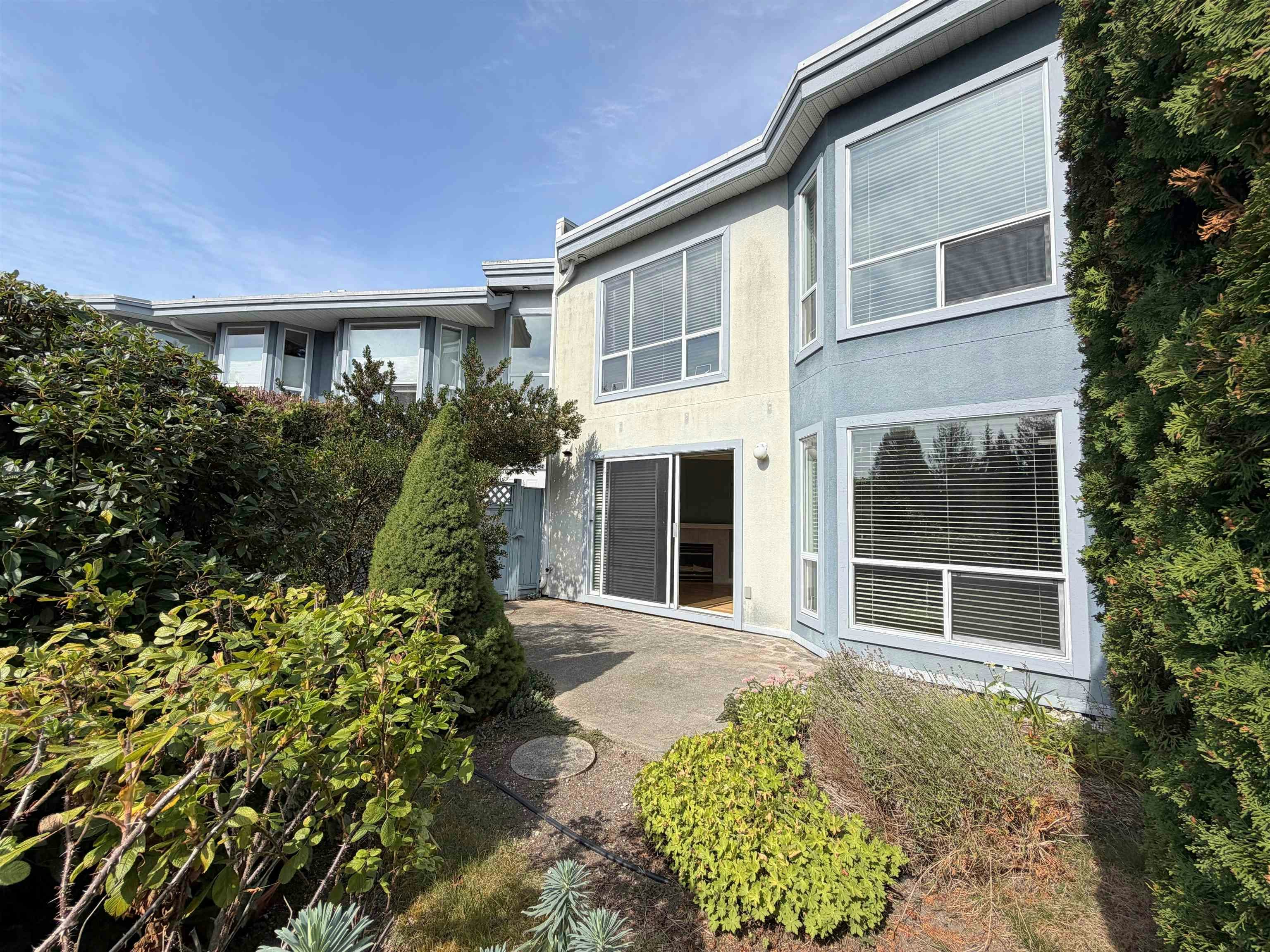8-5740 Marine Way, Sechelt, BC, V7Z 0K3 - 11