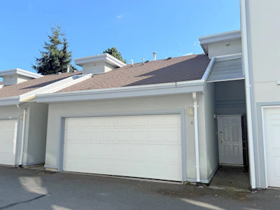8-5740 Marine Way - 2