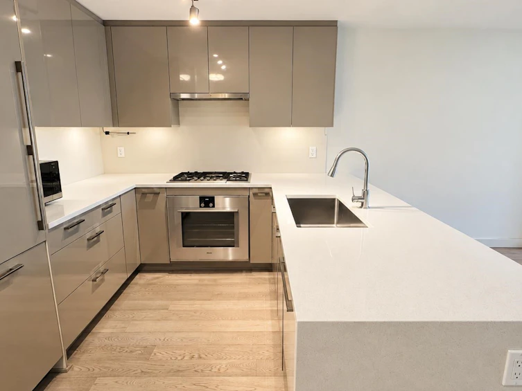 303-4408 Cambie Street, Vancouver, BC, V5Y 0M2 - 6
