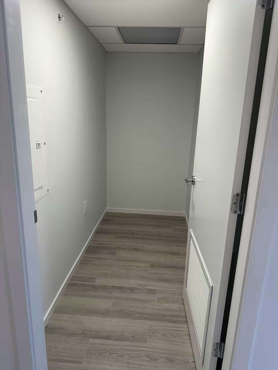 3xx-5189 Earles Street, Vancouver, BC, V5R 0M7 - 8