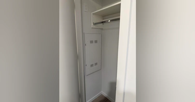 3xx-5189 Earles Street, Vancouver, BC, V5R 0M7 - 5