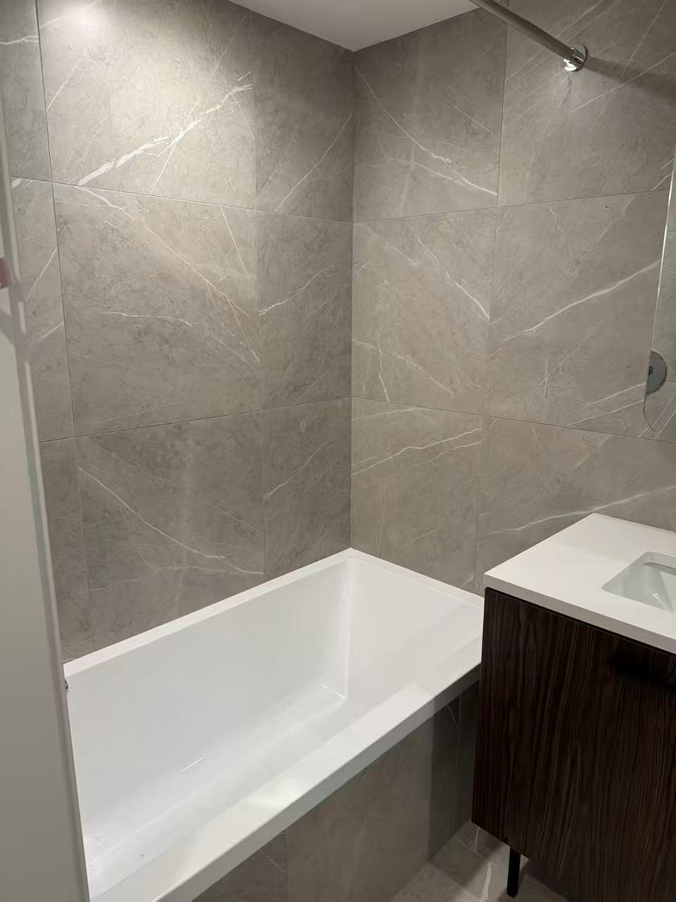 3xx-5189 Earles Street, Vancouver, BC, V5R 0M7 - 3