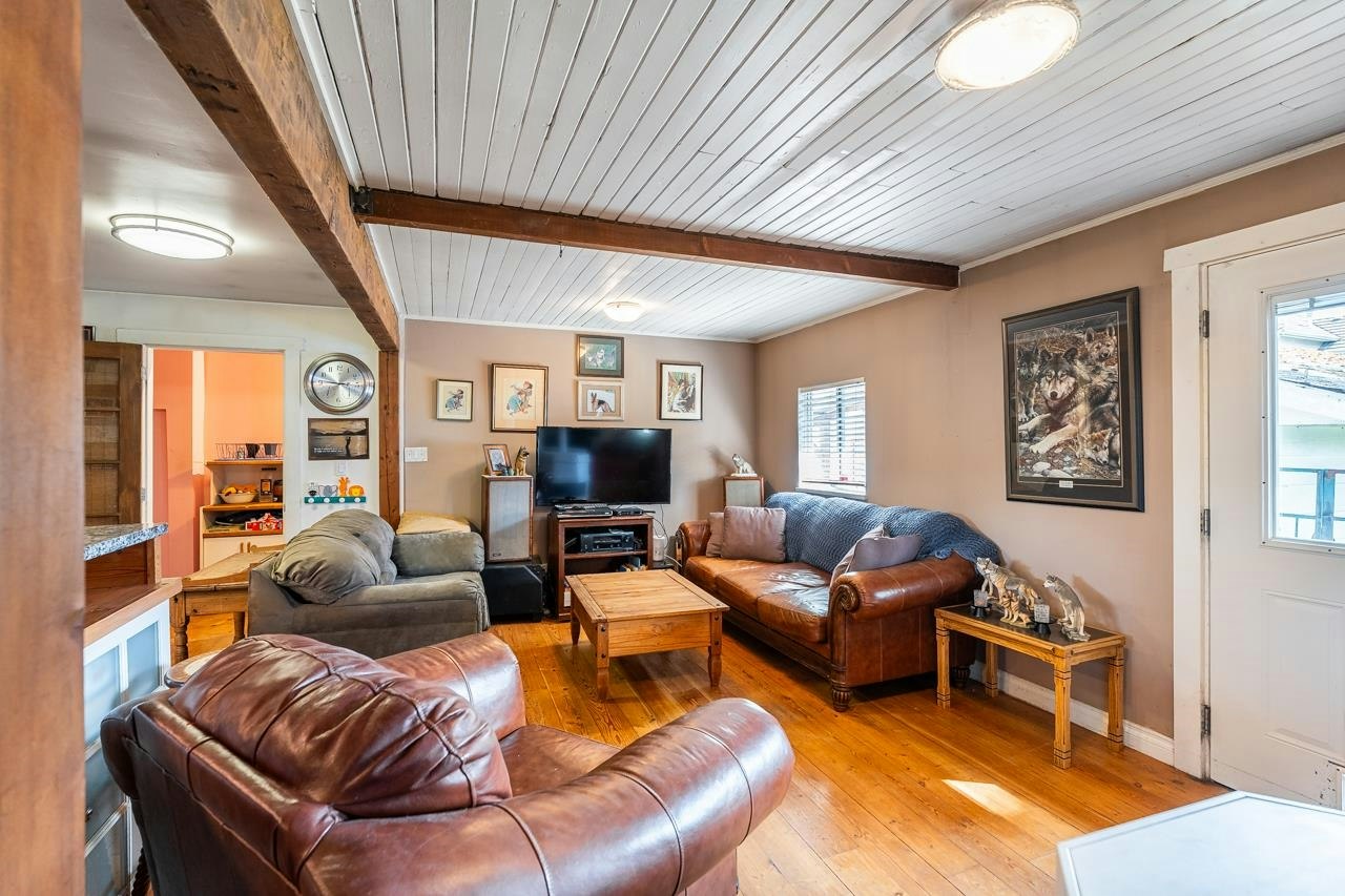 1052 Como Lake Avenue, Coquitlam, BC, V3J 3N8 - 13