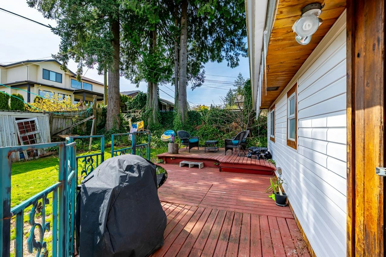 1052 Como Lake Avenue, Coquitlam, BC, V3J 3N8 - 26