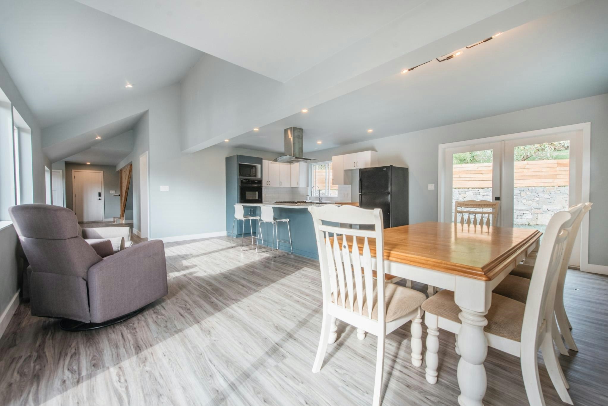 1646 Grandview Road, Gibsons, BC, V0N 1V5 - 8