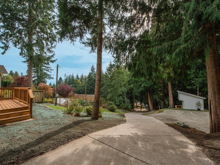 1646 Grandview Road, Gibsons, BC, V0N 1V5 - 36