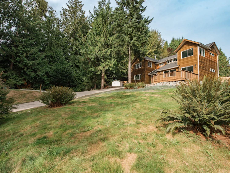 1646 Grandview Road, Gibsons, BC, V0N 1V5