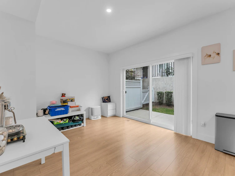 32-14355 62 Avenue, Surrey, BC, V3X 0K6 - 9