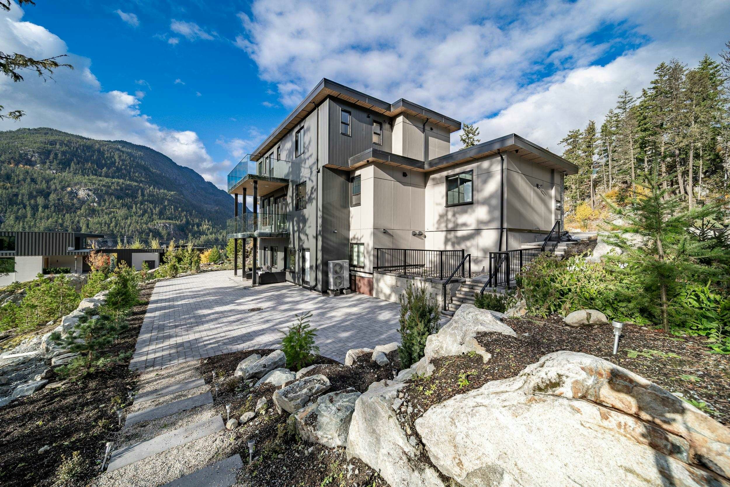 9289 Stellar's Way, Whistler, BC, V8E 1M1 - 35