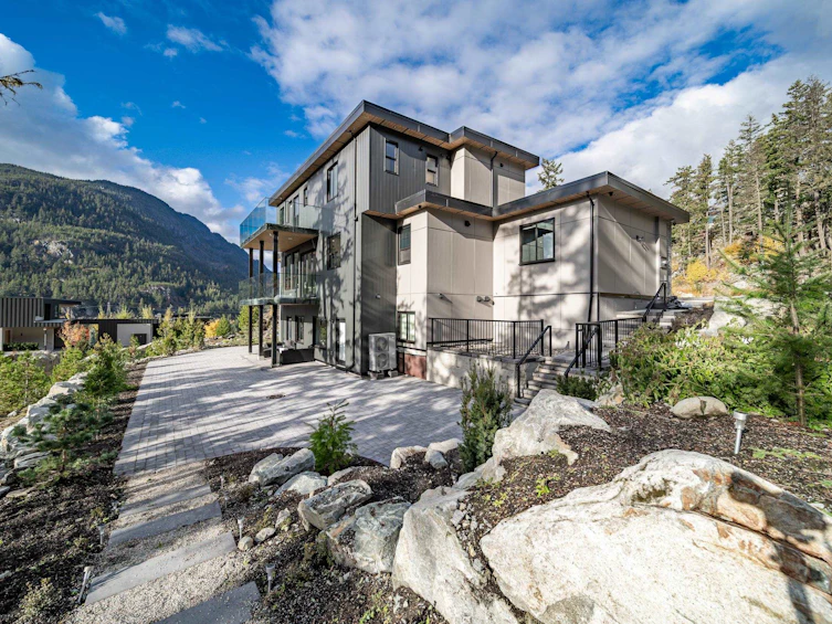 9289 Stellar's Way, Whistler, BC, V8E 1M1 - 35