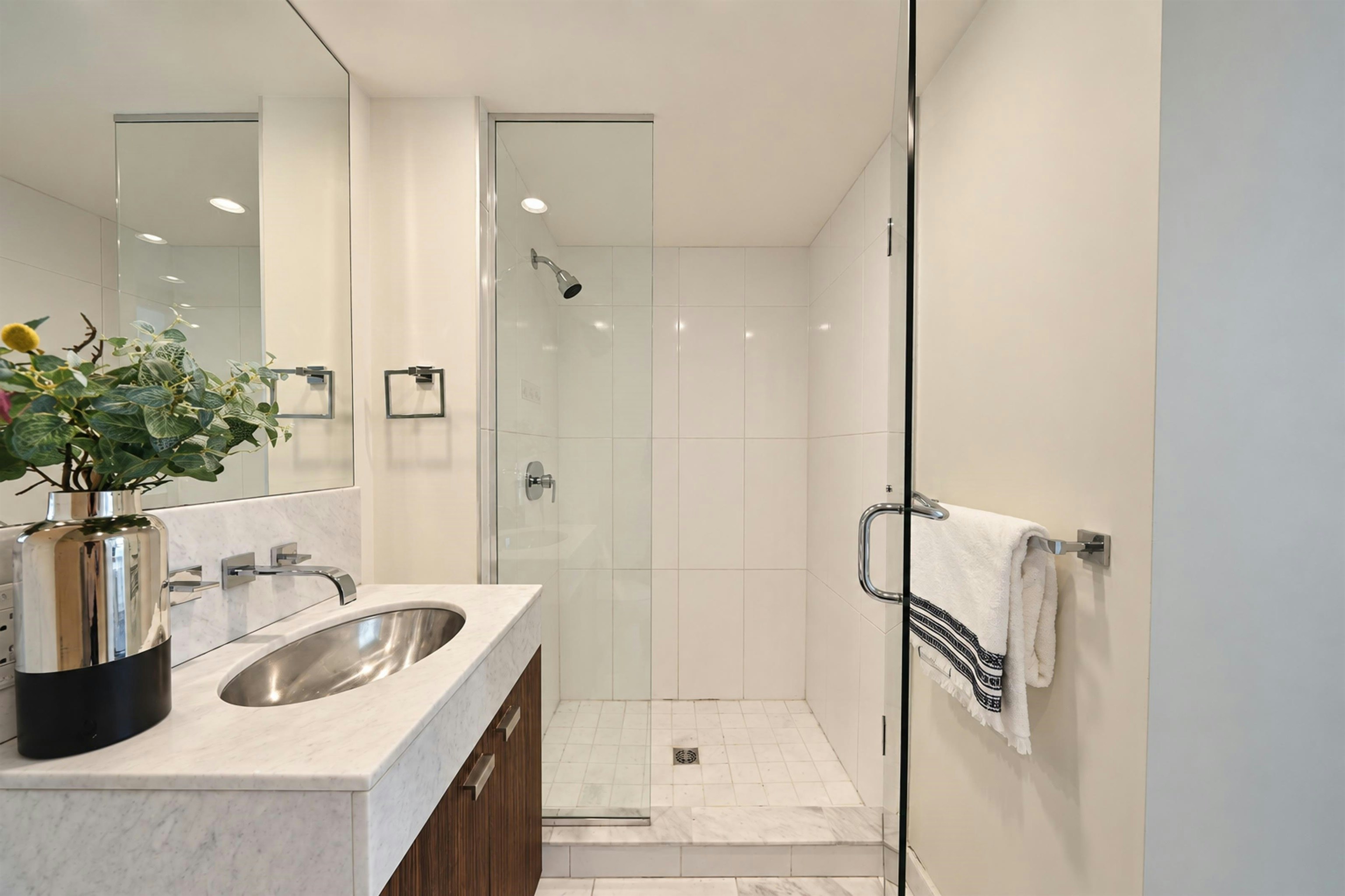 1703-788 Richards Street, Vancouver, BC, V6B 0C7 - 18