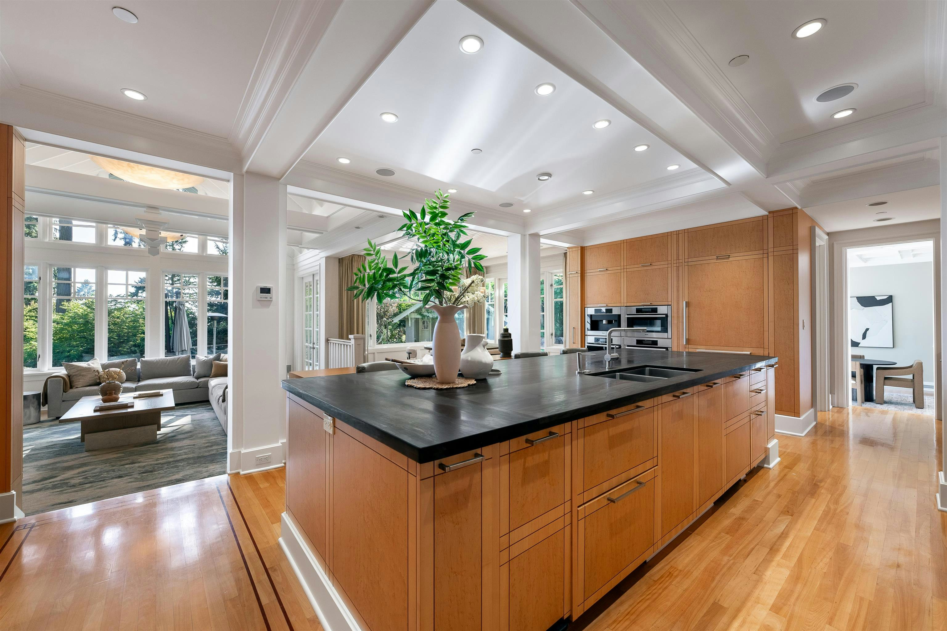 2958 Mathers Crescent, West Vancouver, BC, V7V 2L3 - 10
