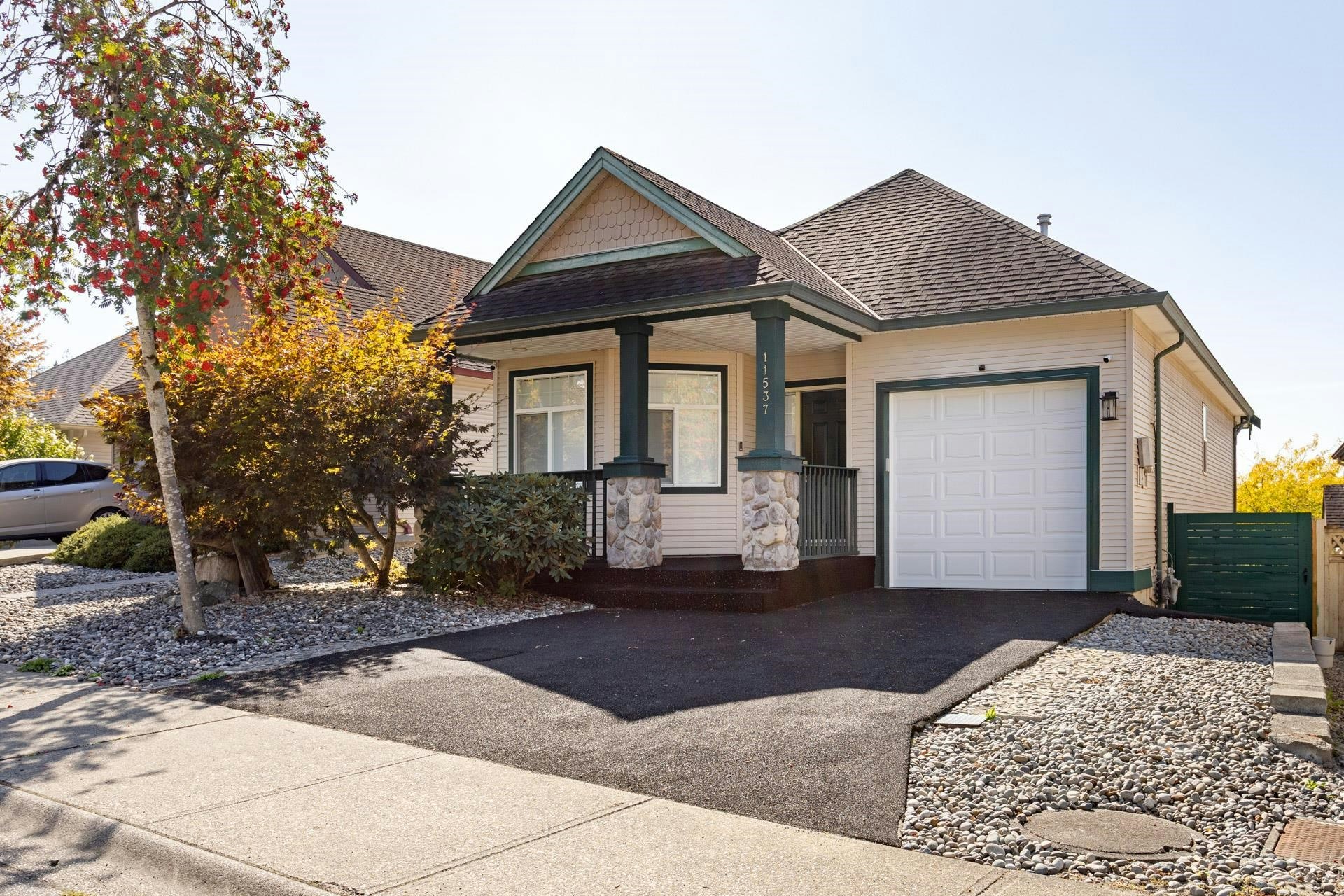 11537 228 Street, Maple Ridge, BC, V2X 3N6 - 35