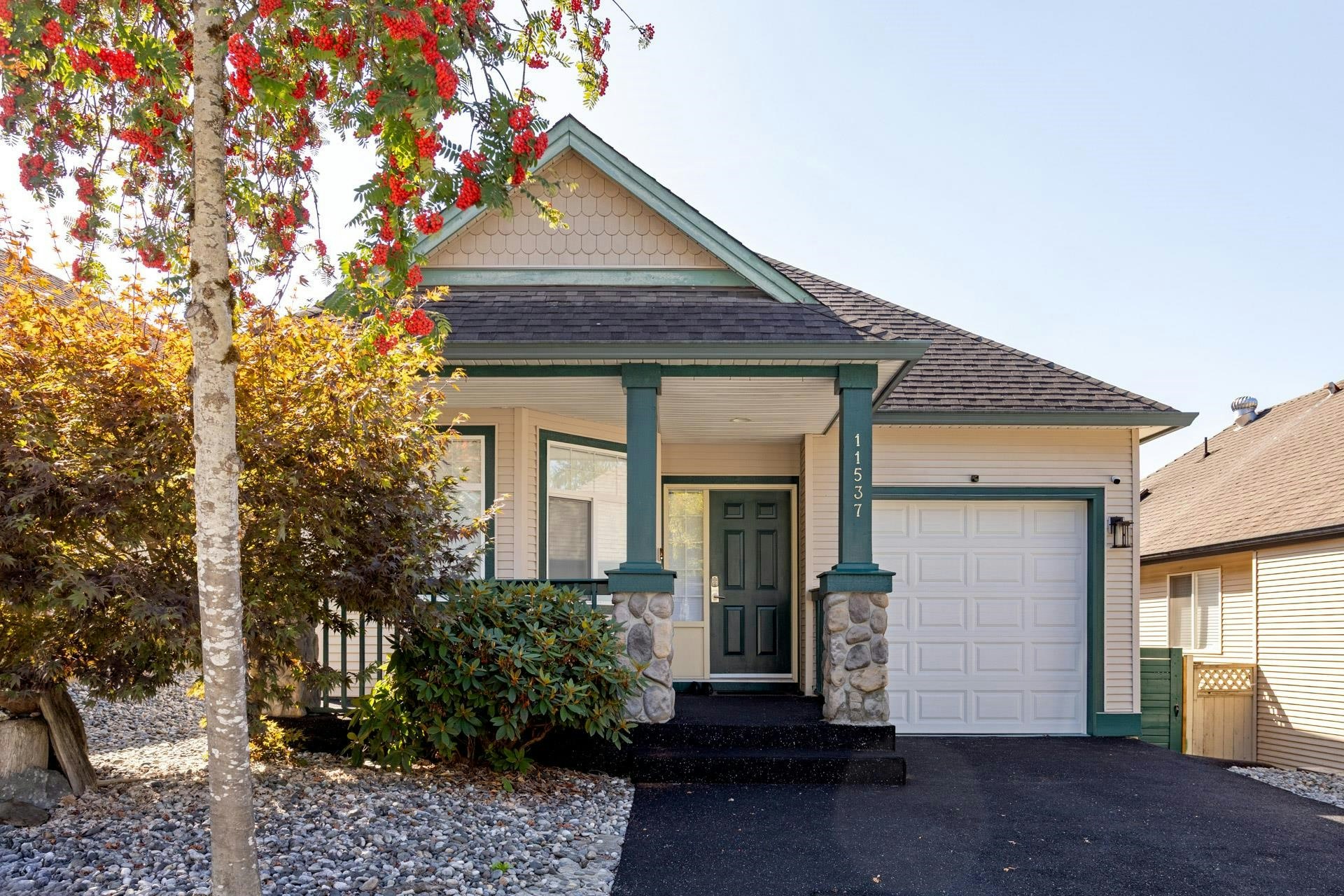 11537 228 Street, Maple Ridge, BC, V2X 3N6