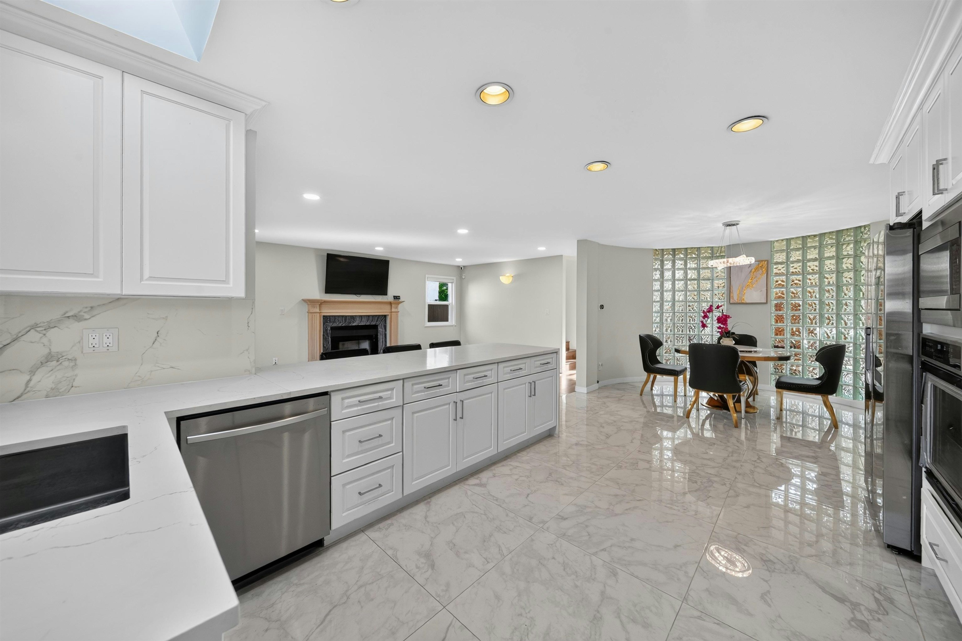 5483 Columbia Street, Vancouver, BC, V5Y 3H4 - 21