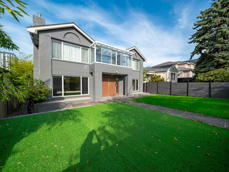 5483 Columbia Street, Vancouver, BC, V5Y 3H4 - 3