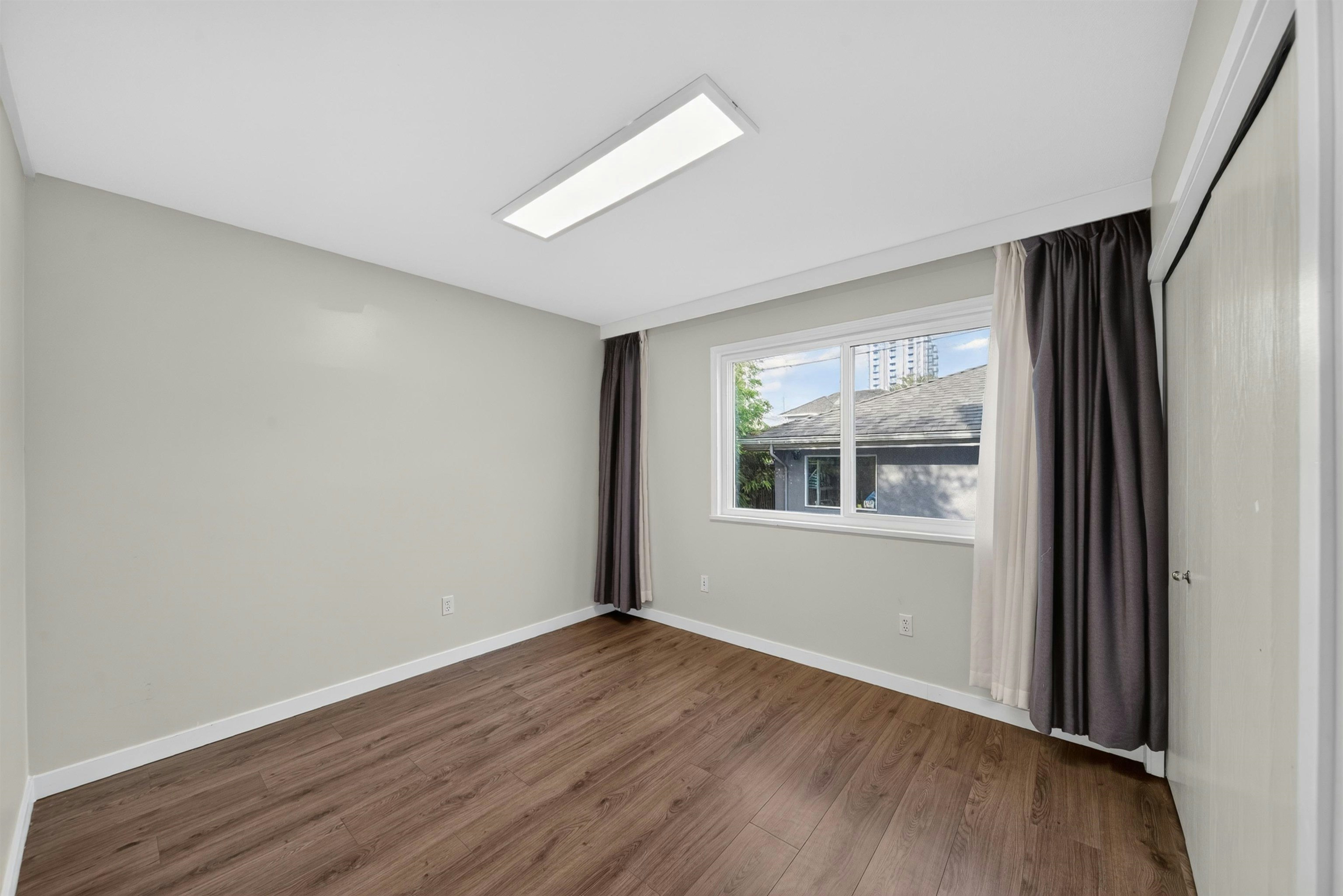 5483 Columbia Street, Vancouver, BC, V5Y 3H4 - 23