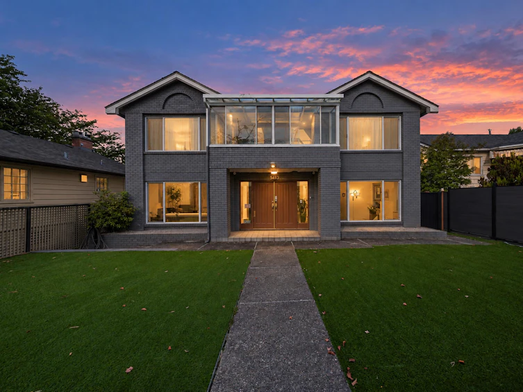 5483 Columbia Street, Vancouver, BC, V5Y 3H4 - 2