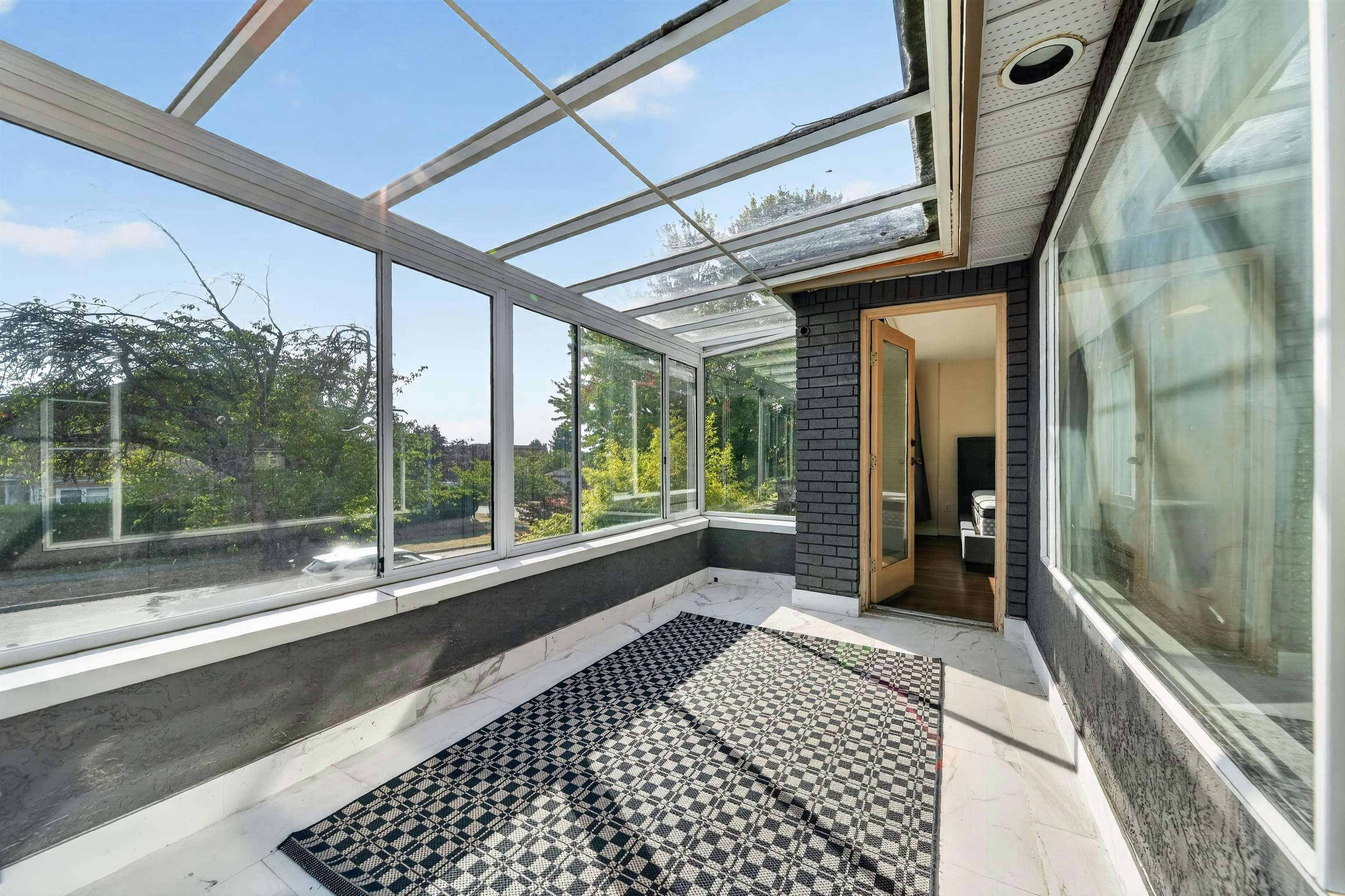 5483 Columbia Street, Vancouver, BC, V5Y 3H4 - 28